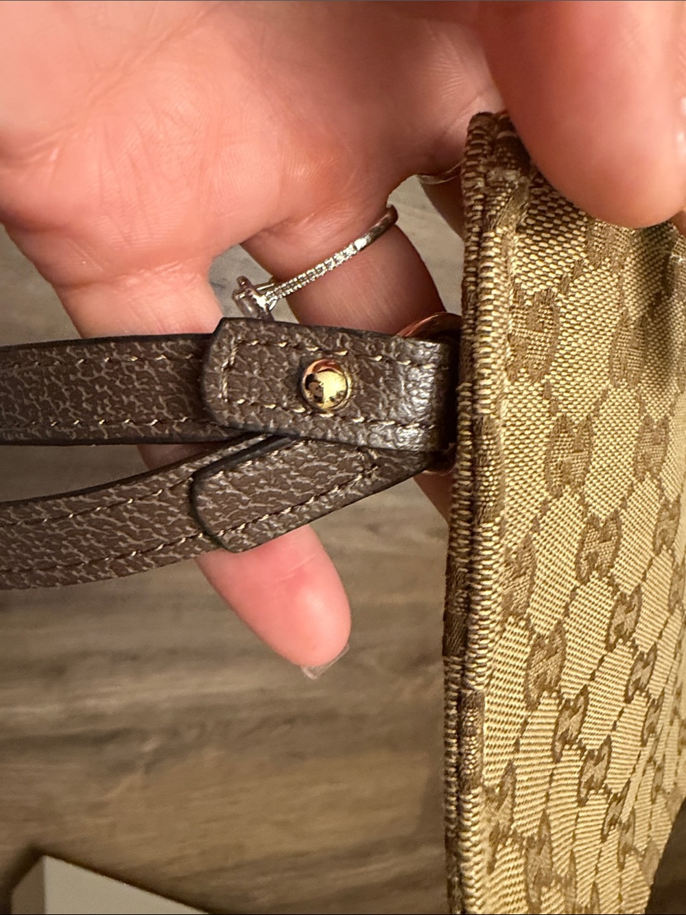 Gucci wristlet - Picture 8 of 12